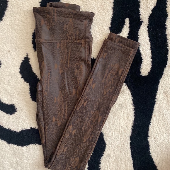 Spanx faux snake print leggings - Picture 3 of 3